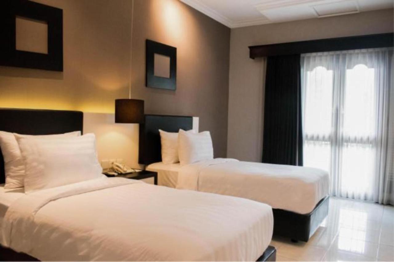 Luminor Hotel Jember By Wh المظهر الخارجي الصورة
