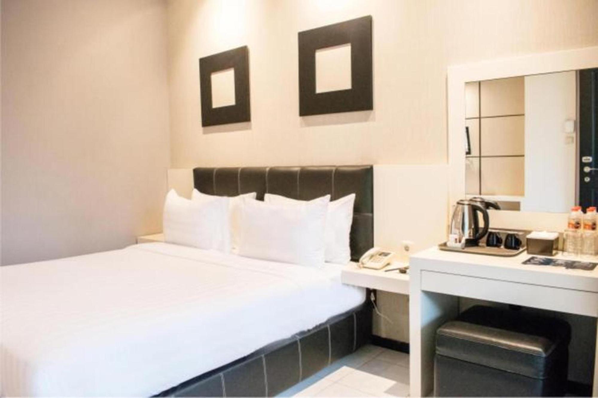 Luminor Hotel Jember By Wh المظهر الخارجي الصورة